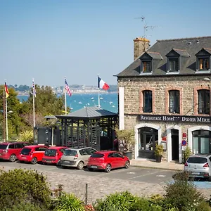 **** Hotel Restaurant Didier Méril Francia